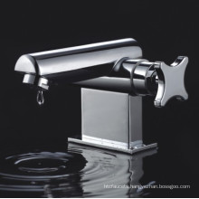 Novelty Design Bathroom Sink Basin Tap (Q3036)